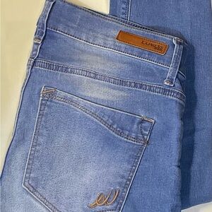 Express Size 6 Regular, Light Blue Skinny Jeans